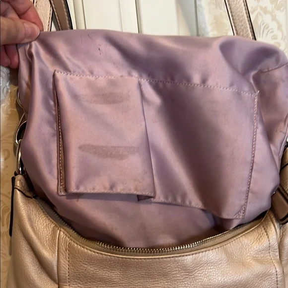 Coach Metallic Tan Shoulder Bag See Slight Callouts In Photos - Picture 12 of 14